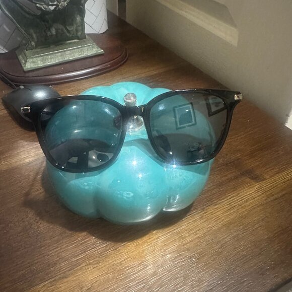 🕶️ Authentic Alexander McQueen Wayfarer Sunglasses – Made in Italy - Picture 1 of 6